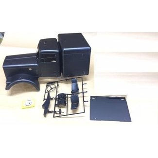 TAMIYA TAMIYA TRACTOR TRUCK 1/14 GRAND HAULER / KING HAULER  BODY METALIC  BLACK EDITION. COMPLETE WITH  INTERIOR. Does not include floor pan, chrome parts, lights or wiindows. PARTS SUPPLIED ARE AS PER PHOTO