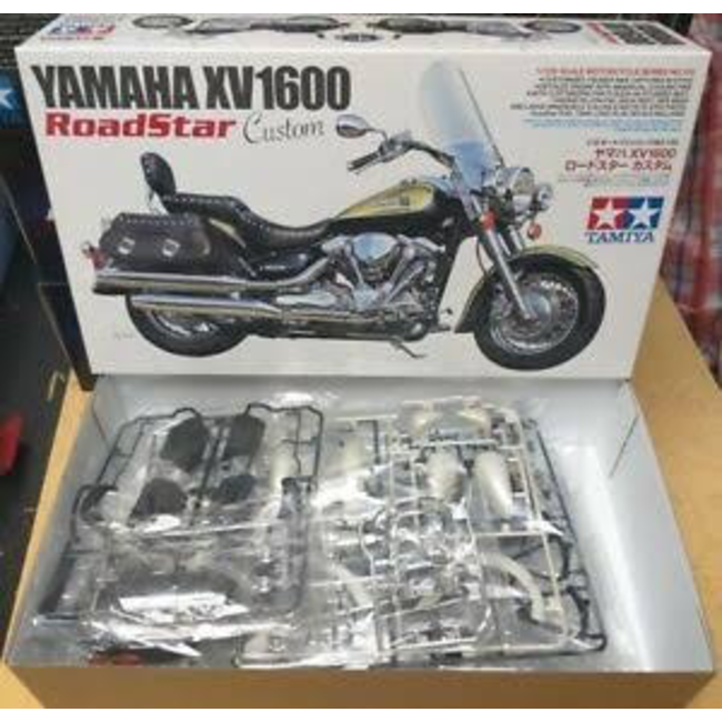 Tamiya 1/12 YAMAHA XV1600 ROADSTAR CUSTOM