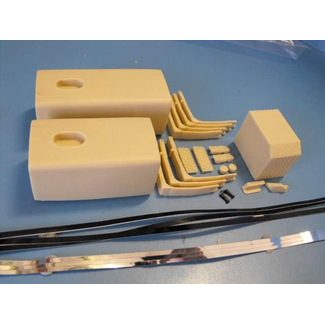 AUSLOWE AUSLOWE SQUARE FUEL TANK AND BATTERY BOX SUIT K104 1/25