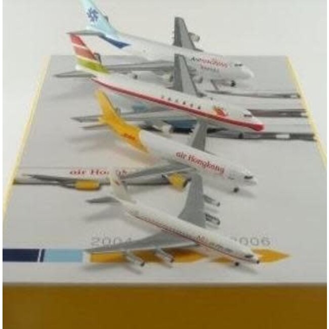 AIR HONG KONG 20TH ANIVERSARY GIFT SET