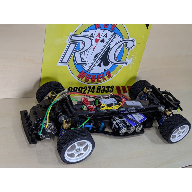 TAMIYA VINTAGE TA03F TRF KAWADA CARBON CHASSIS  & RX COMBO TP RC SYSTEM  SPEED CONTROL  WITH PERIOD CORRECT BATTERY ( DEAD )  VARIOUS UPGRADES SEE PHOTOS