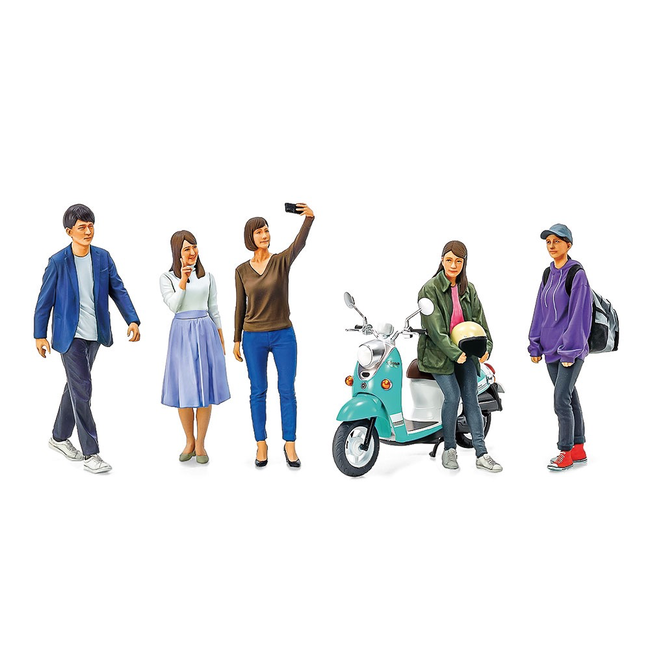 TAMIYA 1/24 CAMPUS FRIENDS SET 2