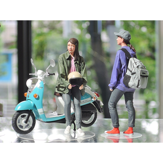 TAMIYA 1/24 CAMPUS FRIENDS SET 2
