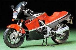 TAMIYA TAMIYA KAWASAKI GPZ400R 14045 - www.acercmodels.com