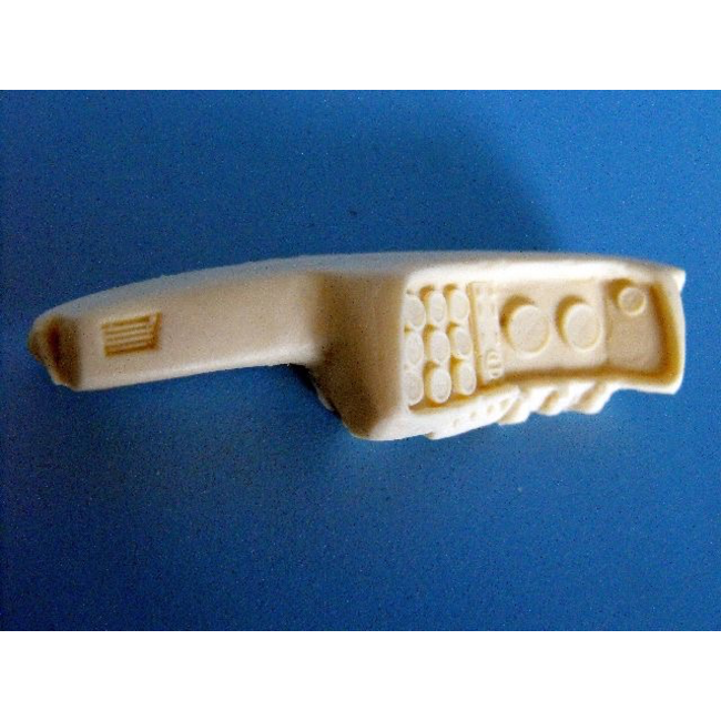 AUSLOWE RIGHT HAND DASH SUITS FORD LN 8000 1/25