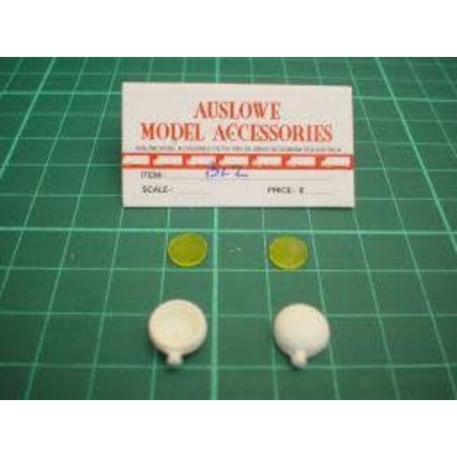 AUSLOWE BULL LIGHTS CLEAR YELLOW LENSES 8MM DIAMETER PAIR 1/25-1/24