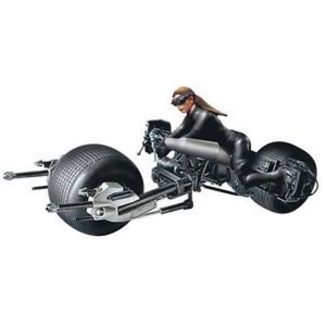 MOEBIUS 1/18 CATWOMAN WITH BAT-POD THE DARK KNIGHT RISES