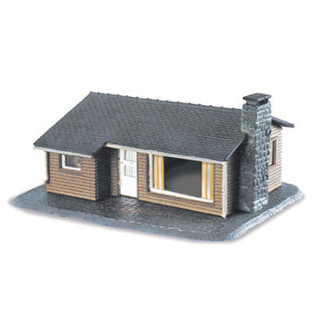 PECO N SCALE SMALL CEDAR BUNGALOW