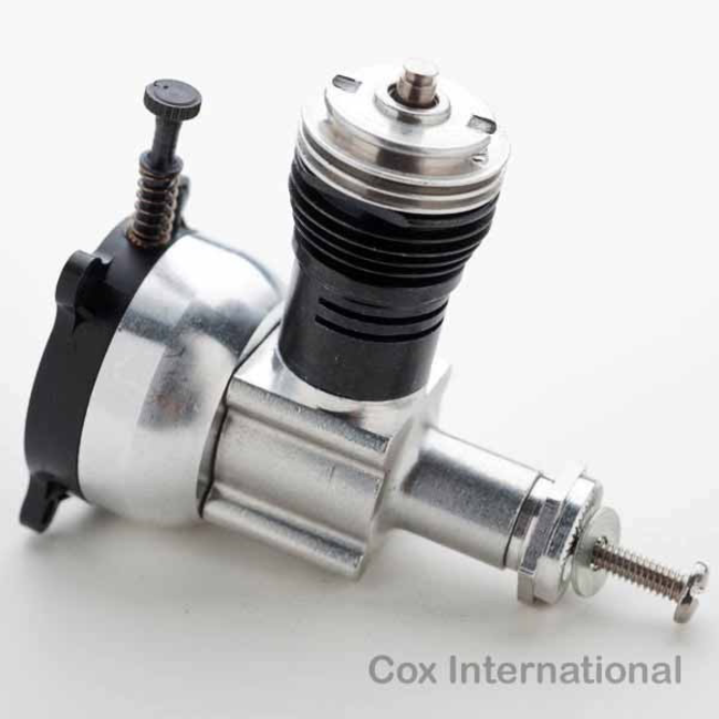 COX ENGINE  .049BABE BEE NEW BUILD