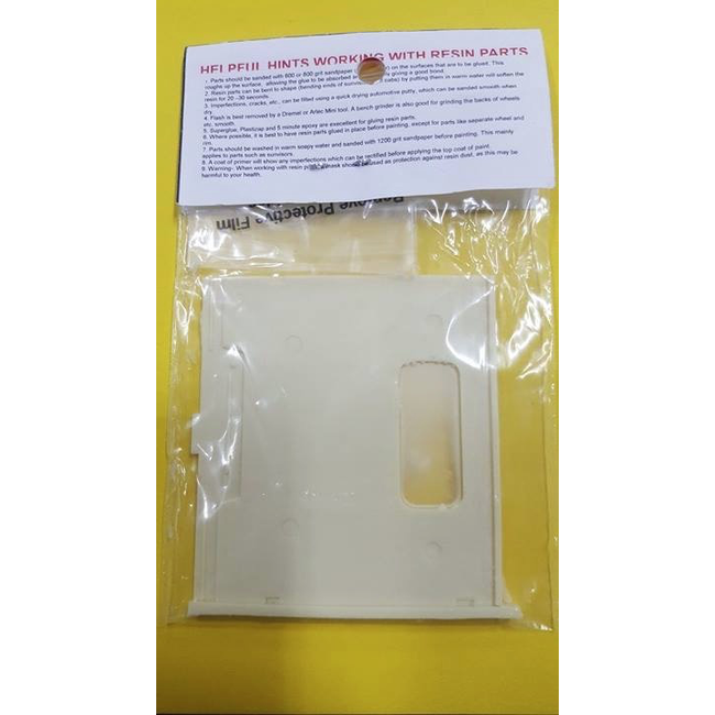 AUSLOWE FREIGHTLINER DAY CAB PANEL 1/24