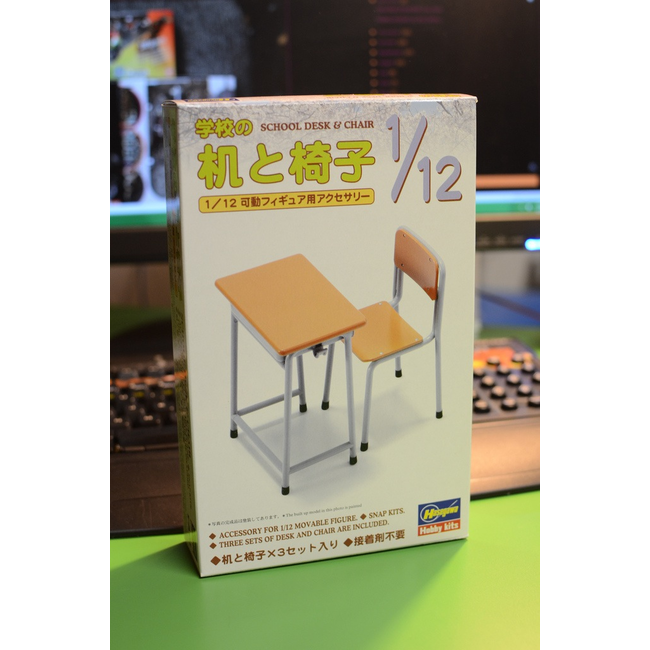 HASEGAWA 1/12 SCHOOL DESK & CHAIR  MAKES 3 DESK & 3 CHAIRS