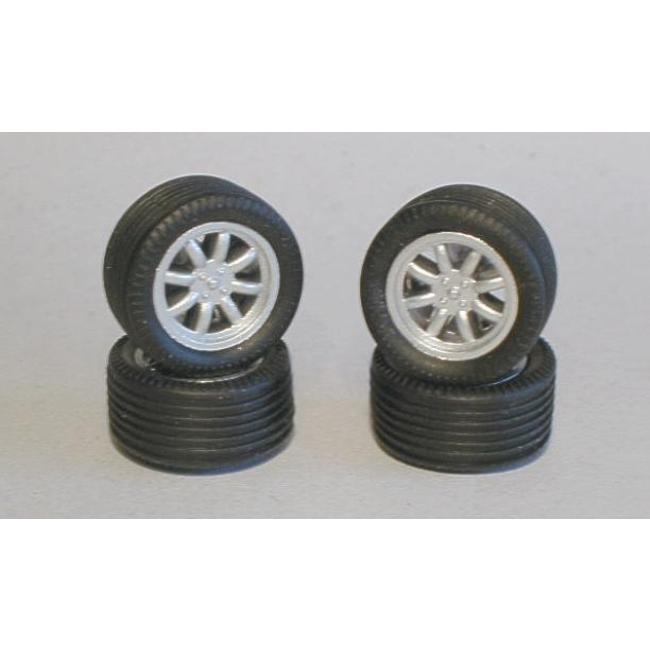 SCALEXTRIC GOLD F1 RIM & TYRE