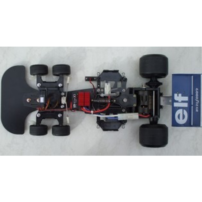 TAMIYA 2000 tyrrell   p34 six wheeler  this  is  A  NIB 2000 release NOT A LATER RE-RE   hard body  includes  1700 mah NiCd & Charger   Hard body  not polycarbonate