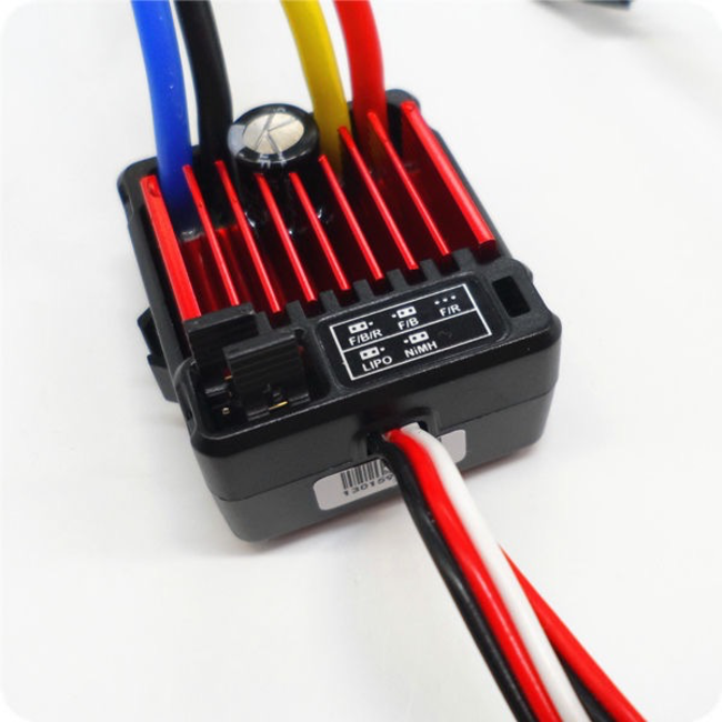 Hobbywing QUICRUN 1060 brushed speed controller F/B/R, F/B OR F/R MODES LIPO OR NIMH CUT OFF WITH 6V 3A UBEC