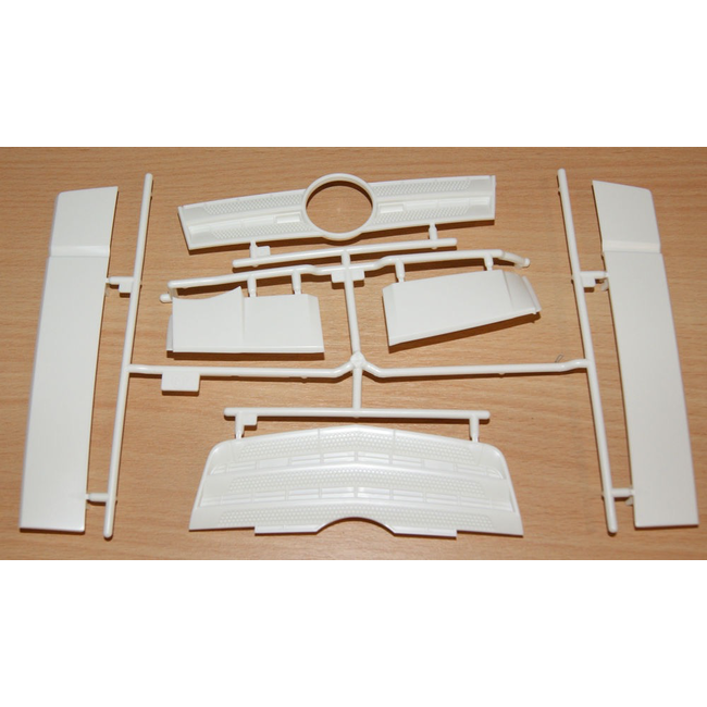 TAMIYA M PARTS ACTROS GIGASPACE  TRUCK GRILL AND SIDE WINGS