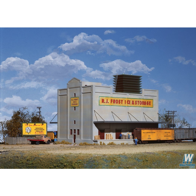 WALTHERS HO RJ Frost Ice & Storage -- Kit - 11 x 11" 28 x 28cm