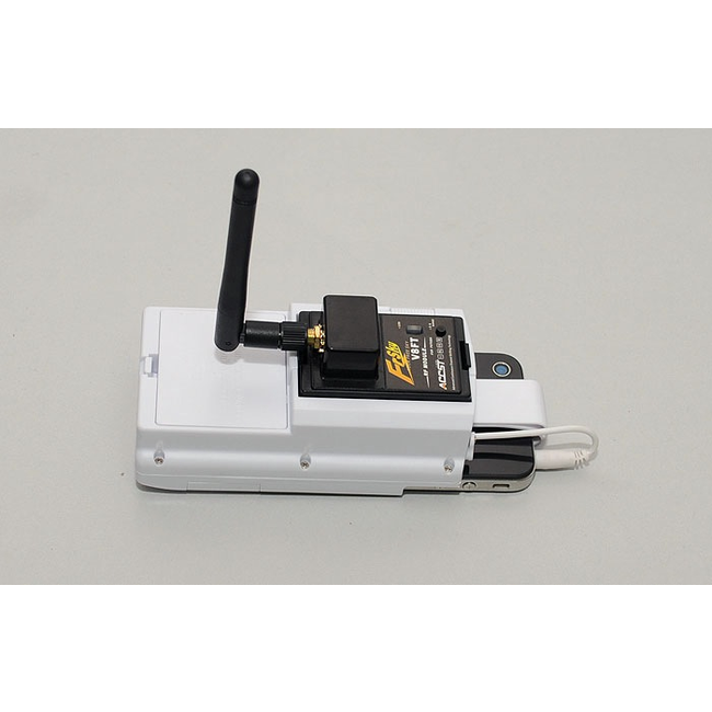 RC4WD IPHLY WITH TRANSMITTER AND RECIVER PACKAGE