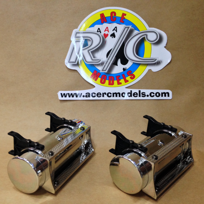 TAMIYA TRACTOR TRUCK 1/14 KING HAULER FUEL TANKS ( 1 PAIR ) COMES WITH MOUNTING BRACKETS  INCLUDES PARTS FROM MULTIPLE TREES & METAL PARTS BAGS