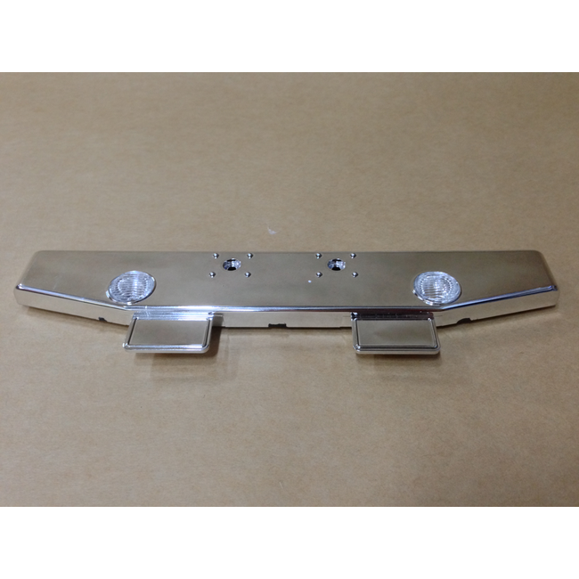 TAMIYA TRACTOR TRUCK 1/14 KING HAULER FRONT BUMPER WITH CLEAR LENS'