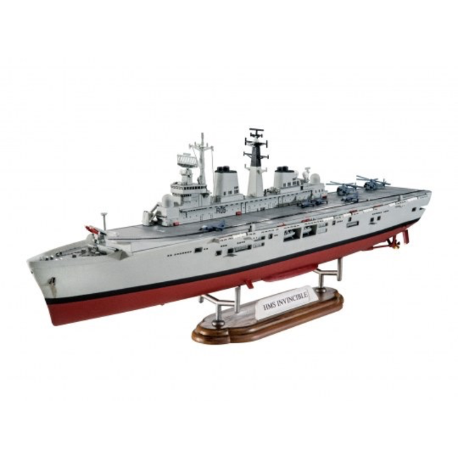 REVELL HMS Invincible (Falkland War) 1:700