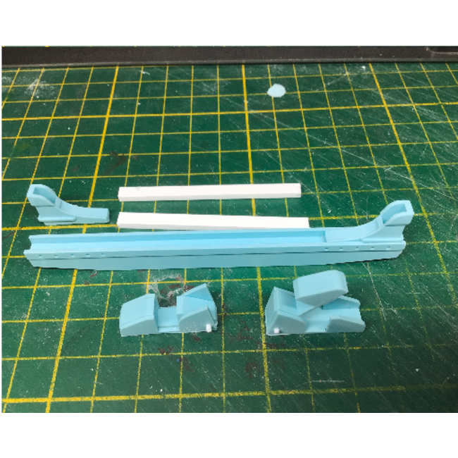 AUSLOWE Chock and peg bolster and  tilting mounts 1/25