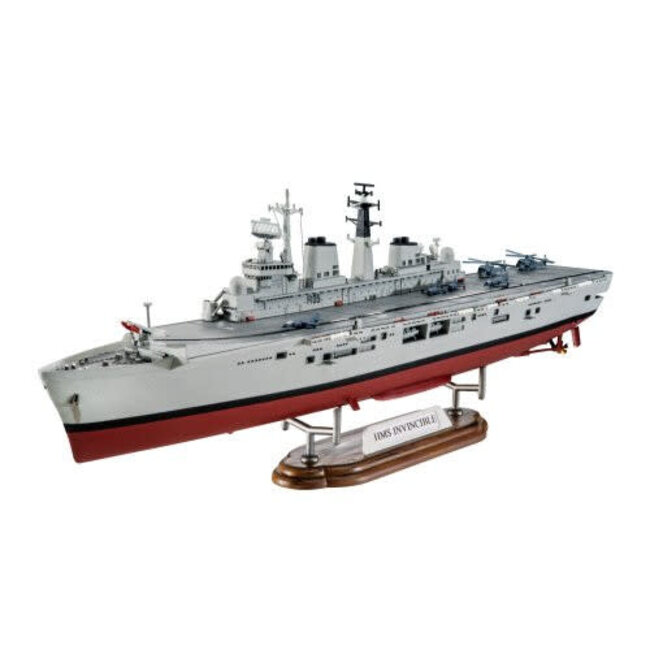 Revell 65172 HMS Invincible Falkland War Model Set