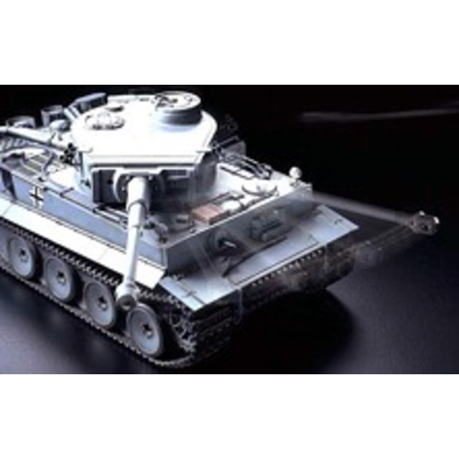 TAMIYA TIGER I EARLY R/C TANK KIT WITH FULL OPTION KIT