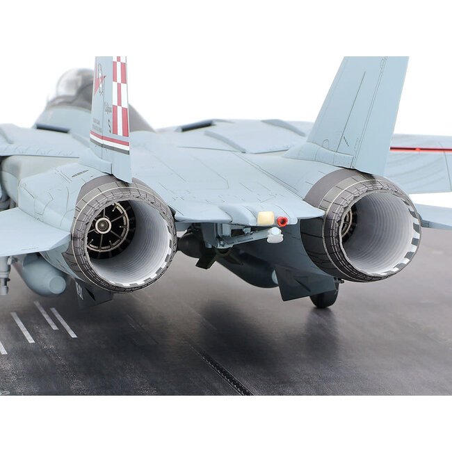 TAMIYA 1/48Grumman® F-14A Tomcat™ (Late Model) Carrier Launch Set