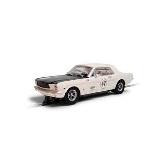 SCALEXTRIC SCALEXTRIC C4353 Ford Mustang - Bill and Fred Shepherd - Goodwood Revival
