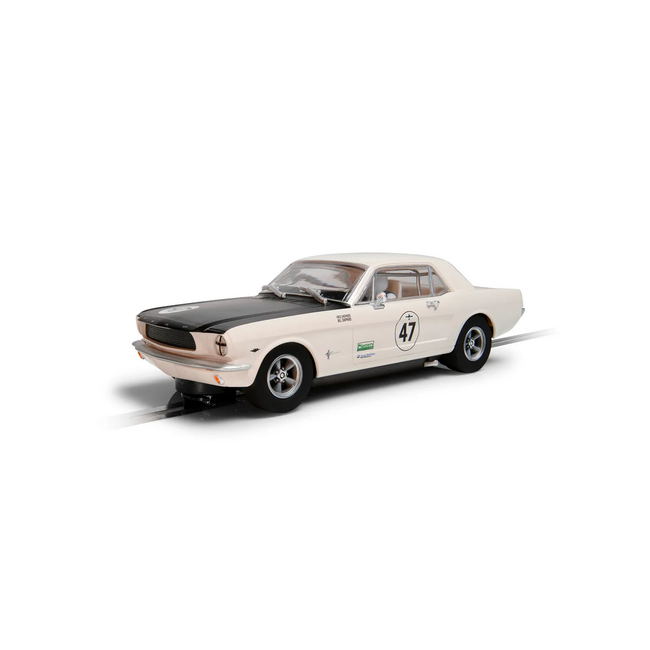 SCALEXTRIC C4353 Ford Mustang - Bill and Fred Shepherd - Goodwood Revival