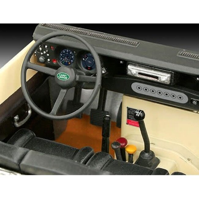 REVELL MODEL SET LAND ROVER SERIES III LWB (COMMERCIAL) INCLUDES PAINTS AND GLUE