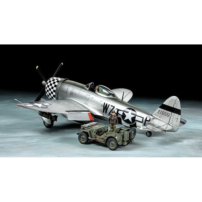 TAMIYA P-47D BUBBLETOP & 4X4 LV 1:48