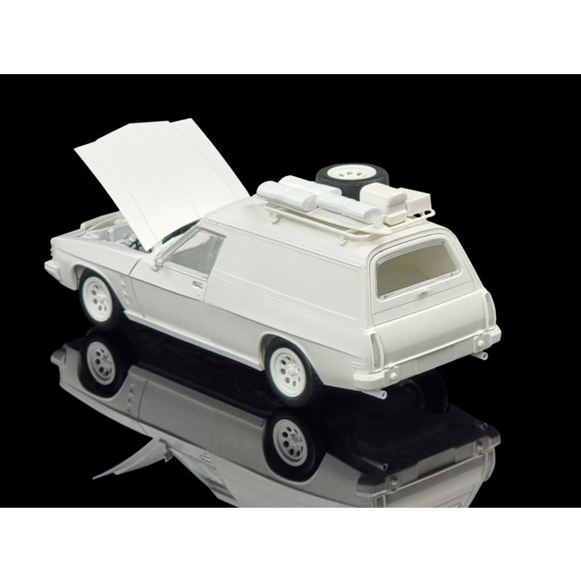DDA 1:24 HJ PLASTIC KIT HOLDEN MAX'S CUSTOM PANEL VAN   SEALED BODY OPENING BONNET W/ENGINE