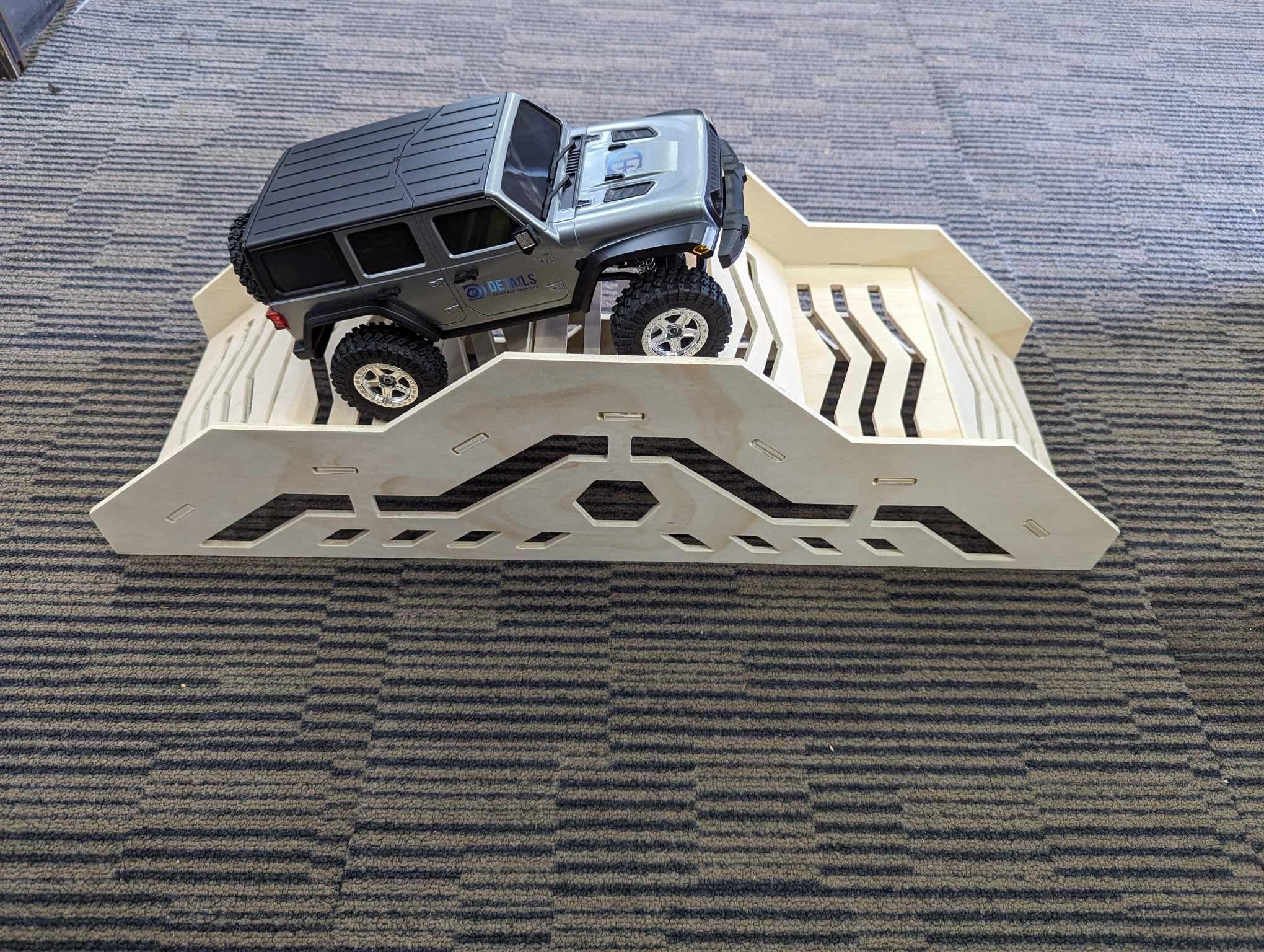 Crawler Ramp Remote Control HOBBY DETAILS HOBBY DETAILS CRAWLER RAMP F bridge - www.acercmodels.com
