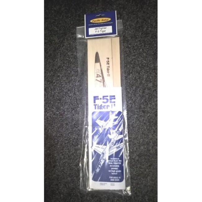 PACIFIC BALSA F-5 TIGER  JET FIGHTER CHUCK GLIDER