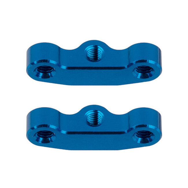TEAM ASSOCIATED RC10B7 Hub Link Mounts, +1mm, blue aluminum