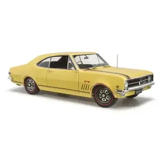 CLASSIC CARLECTABLES classic carlectables 1:18 HOLDEN HK MONARO GTS 327 ‚Äì WARWICK YELLOW