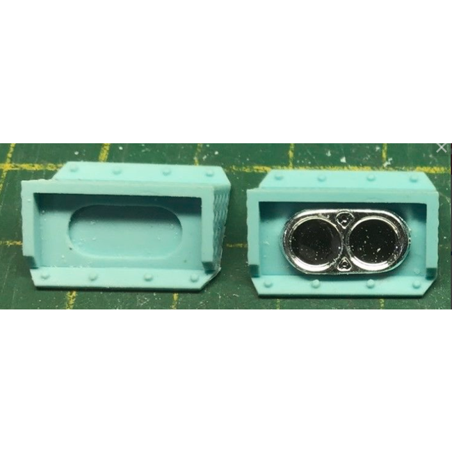 AUSLOWE Kenworth Alaskan Hauler light upgrade. 1/25 Alaskan hauler headlight upgrade. To be used with the chrome twin headlight bezels out of AMT Alaskan Hauler truck kit. 1/25 Scale. Comes as a pair.