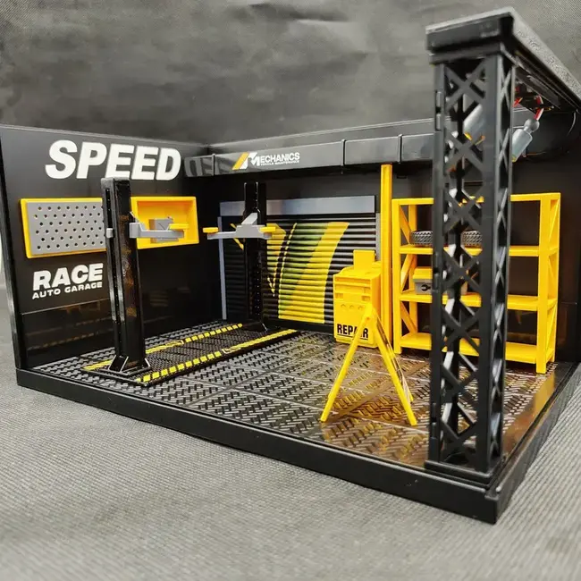 ACE 1/24 ILLUMINATED GARAGE