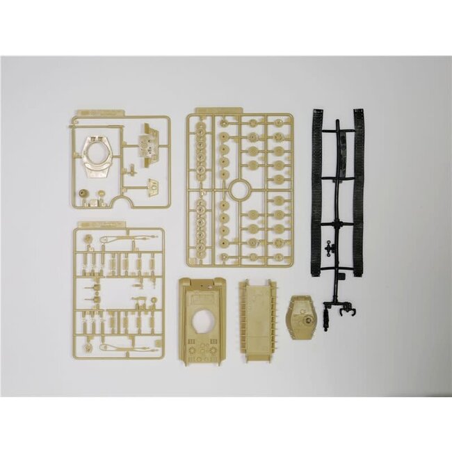 FORCES OF VALOR 1:72 German King Tiger  Tank KIT Ardennes Dec 1944