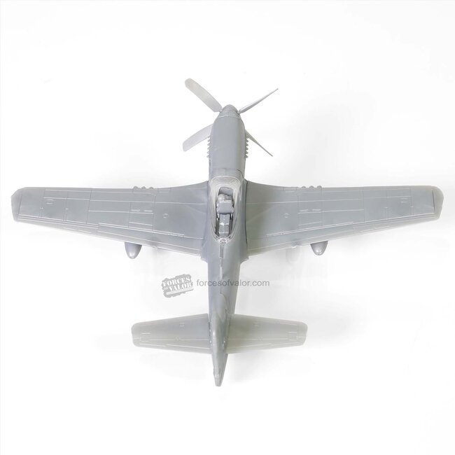 FORCES OF VALOR 1:72 U.S. P-51D Mustang aircraft GREAT BRITAIN 1945