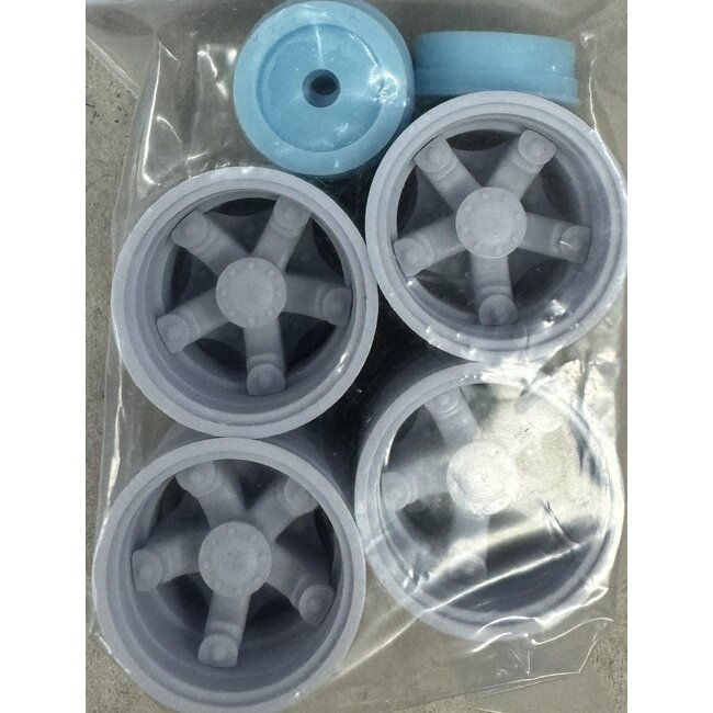 AUSLOWE Complete tandem axle set 5 Spoke drive. 1/24 Scale.