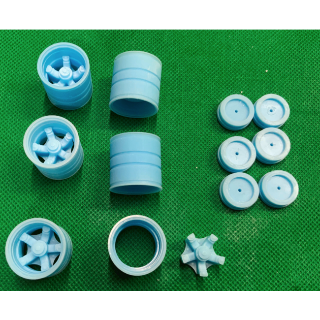 AUSLOWE Complete tandem axle set 5 Spoke drive. 1/24 Scale.