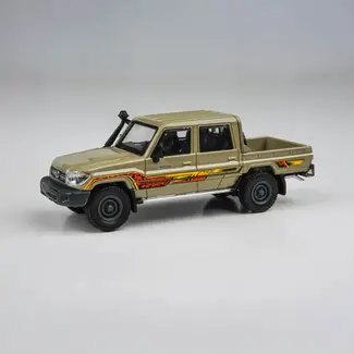 PARA64 Para64 1/64 Toyota Land Cruiser 79 Sandy Taupe LHD Diecast Model Car