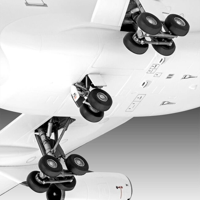 REVELL A340-300 "LUFTHANSA" NEW LIVERY 1/144