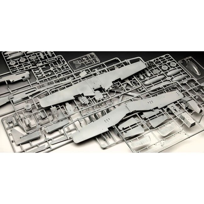 REVELL P-51D MUSTANG 1:32