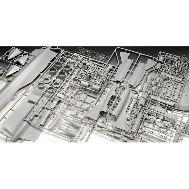 REVELL LOCKHEED SR-71 BLACKBIRD 1:48