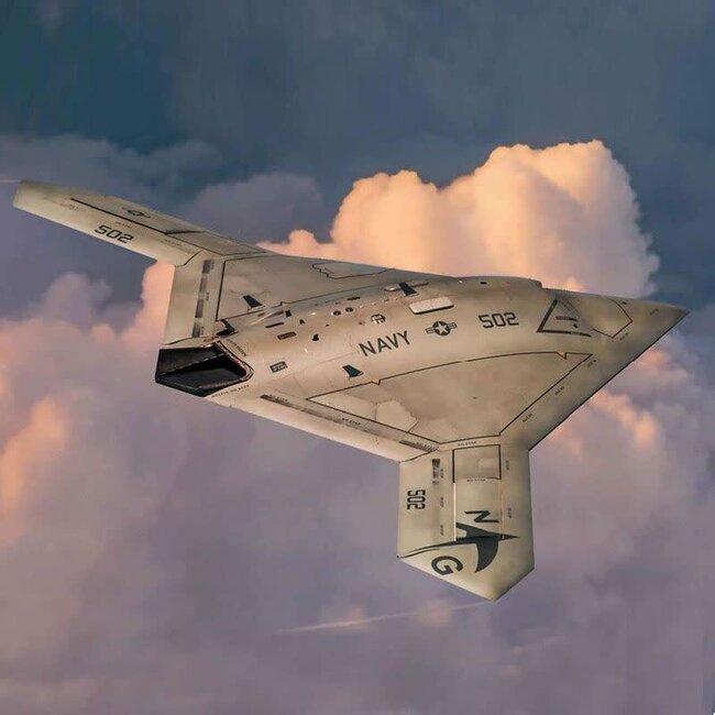 ITALERI NORTHROP GRUMMAN X-47 1:72