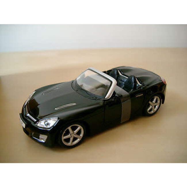 BURAGO 1/32 OPEL GT BLACK/SILVER