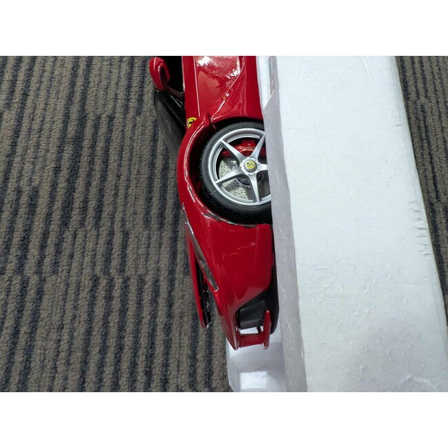Burago 16901 1/18 Signature La Ferrari Red (FACTORY 2ND, FRONT LEFT GUARD HAS BLACK PAINT MARK)